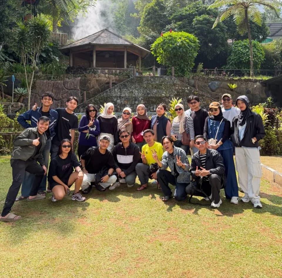 Jalan-Jalan Spontan Anak LADORM ke Puncak!